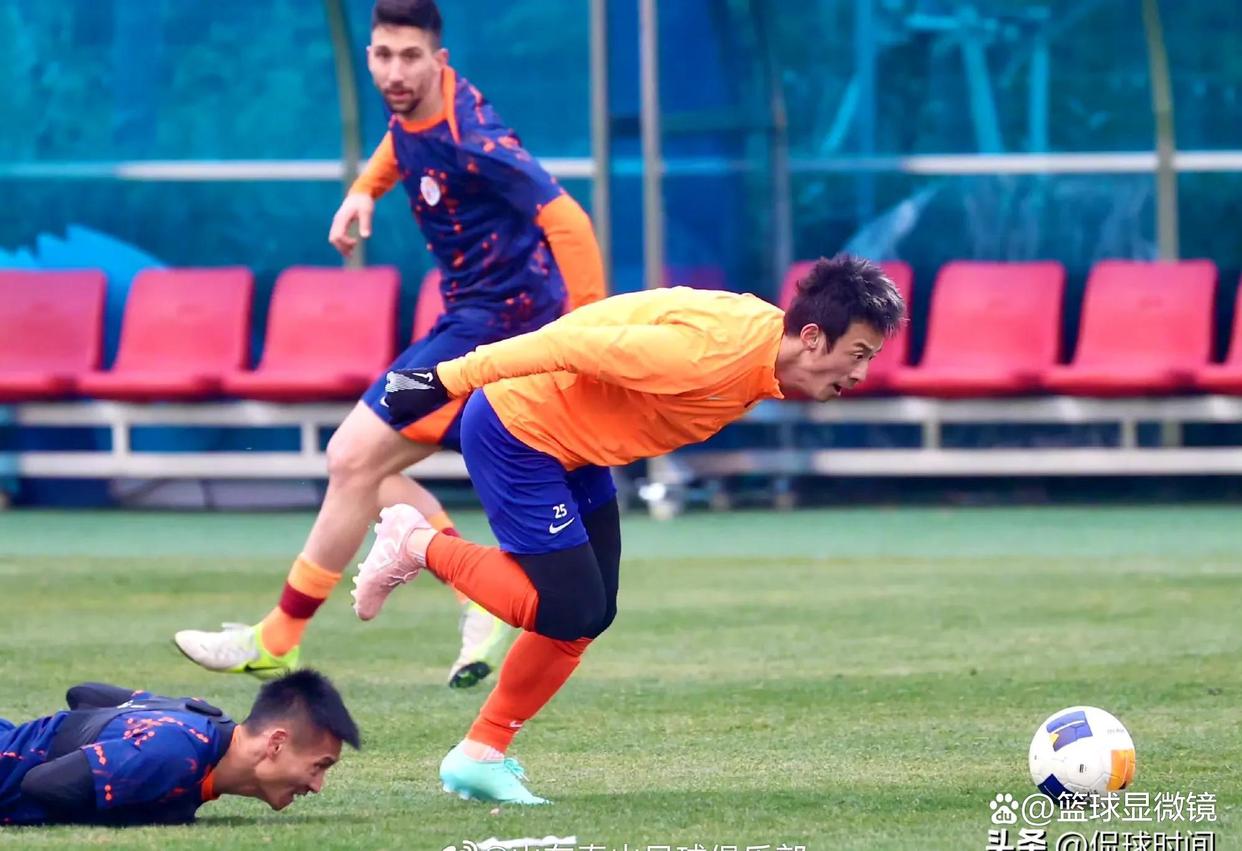 人队年轻球员崭露头角，队伍逐渐壮大的简单介绍