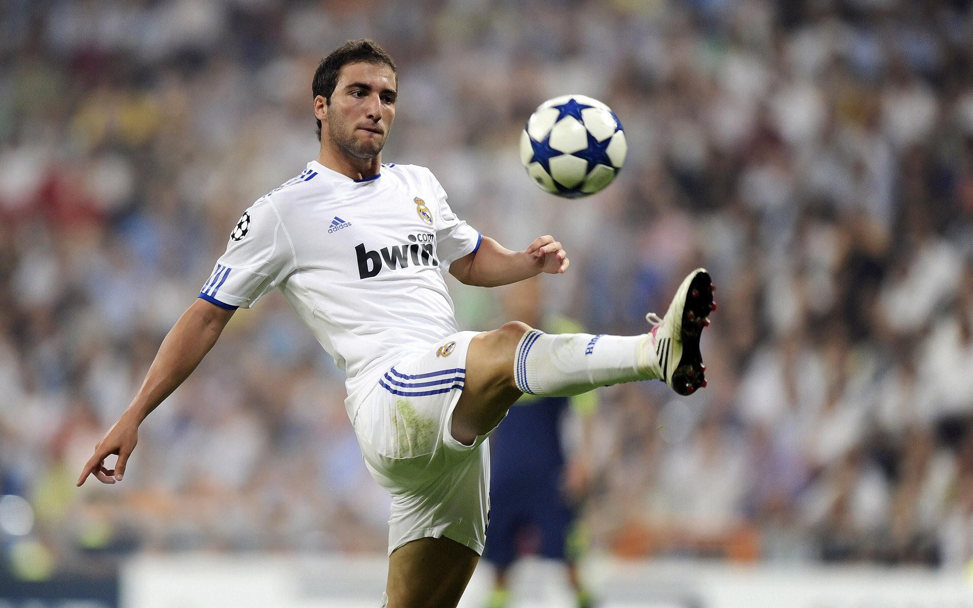 英超争冠之夜，库里攻防转换核心，跨越时空的竞技美学