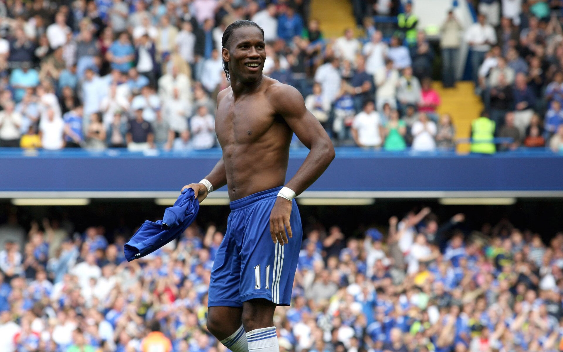 当奇迹跨越时空，韩国绝杀皇马与拉亚在F1街道赛的接管时刻